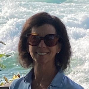 Meet your Posher, Lori